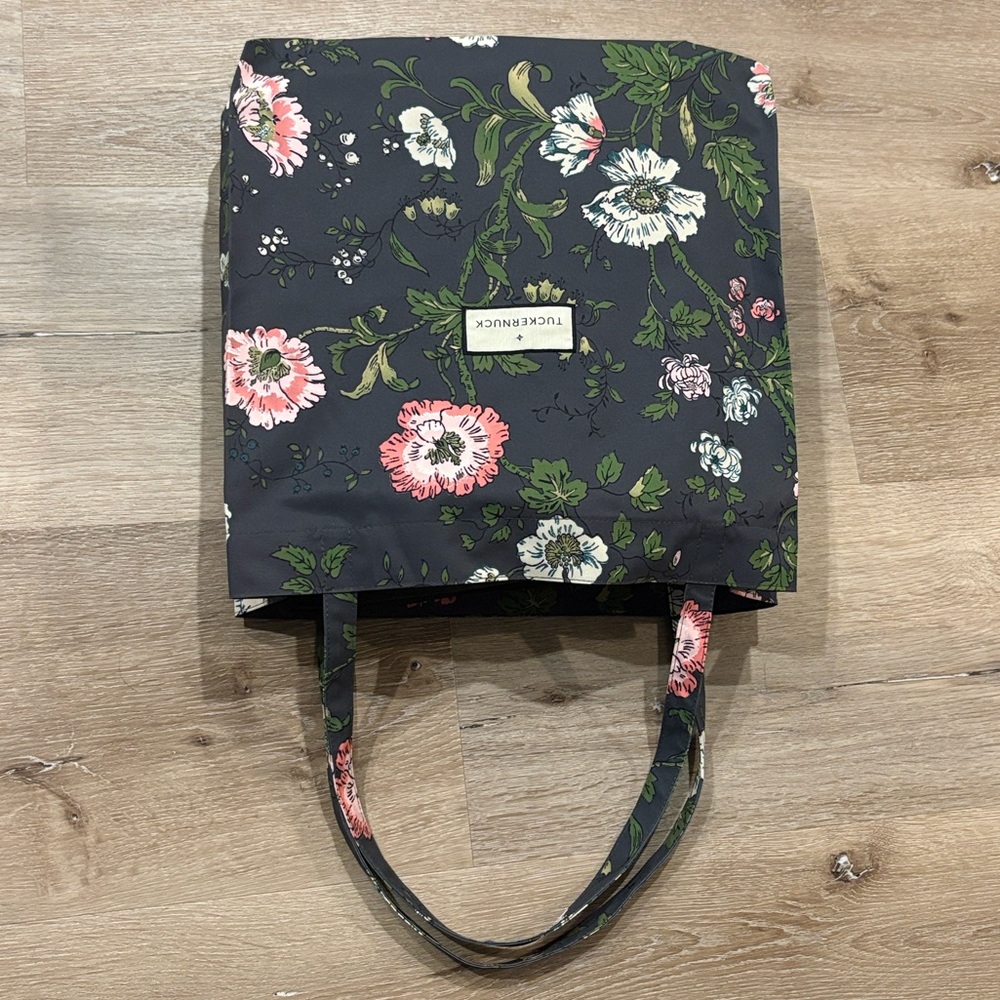 ❌SOLD❌NEW [Tuckernuck] Floral Designer Shopping Tote Everyday Shoulder Bag - Picture 5 of 10